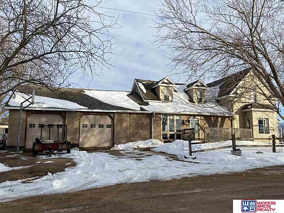 2nd image of 261 S Valley St