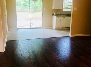 304 Arrowhead Dr, Montgomery, TX 77316