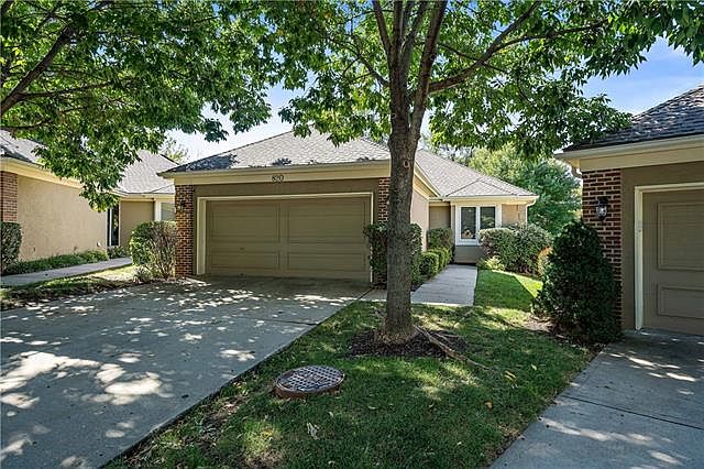 1st image of 820 Chessington Ct