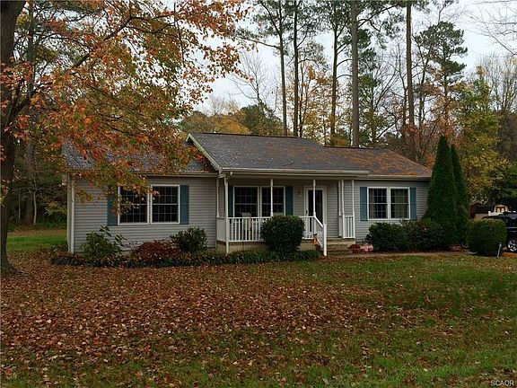 2nd image of 13 Foxwood Ct