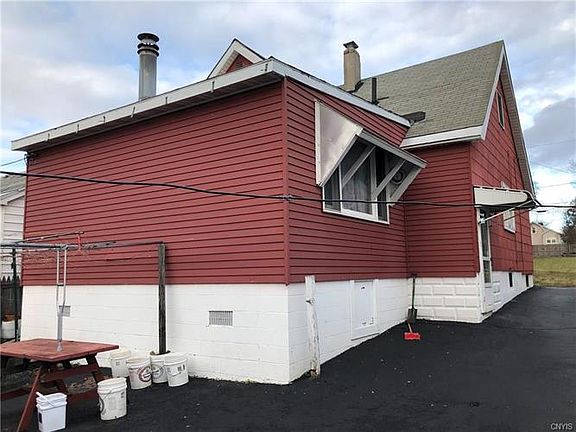 2nd image of 209 Hood Ave