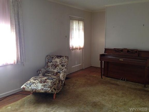 2nd image of 262 Parkhurst Blvd