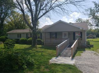 107 W 3rd St, LAKE CITY, TN 37769