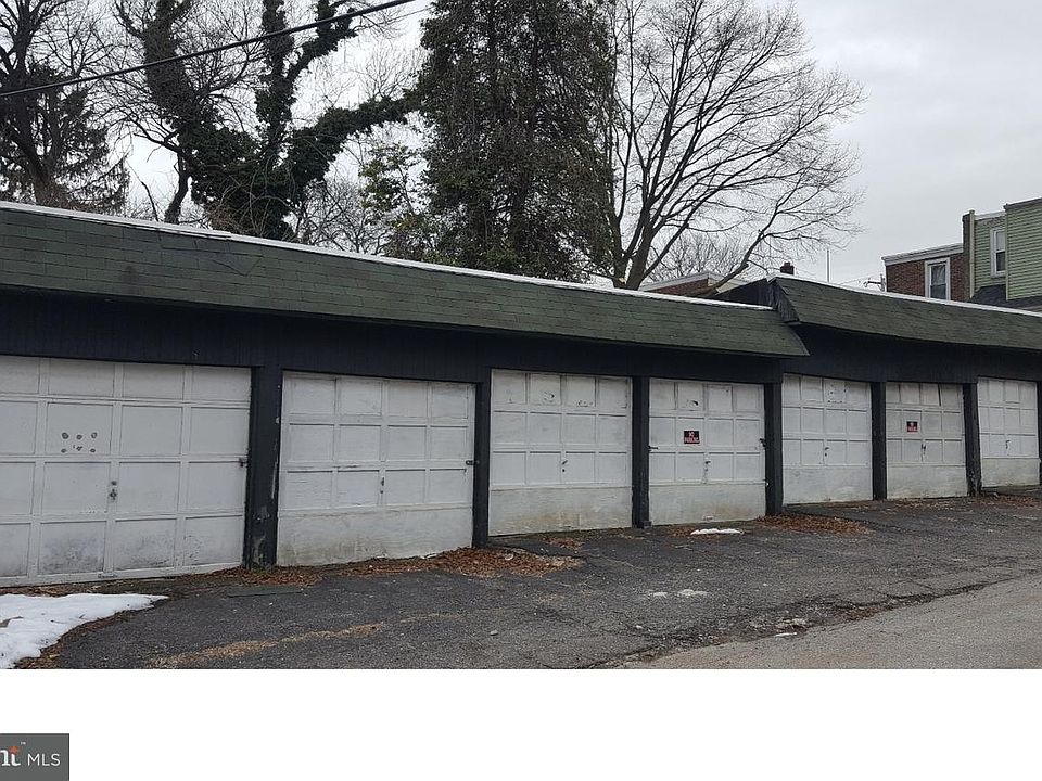 2nd image of 1301 Elmwood Ave