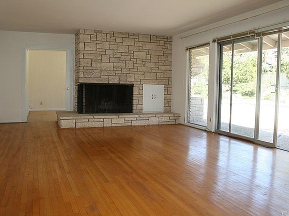 3rd image of 2642 La Costa Pl
