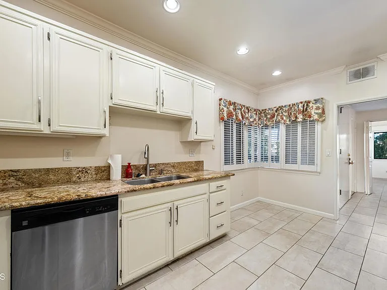 111 S Orange Grove Blvd #309 — Photo 19