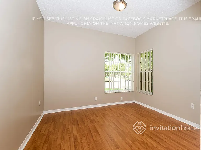 9191 SW 212th Ter — Photo 8
