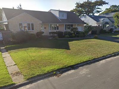 316 E 4th St, Deer Park, NY, 11729