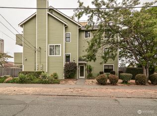 2641 58th Ave SW APT 101, Seattle, WA 98116