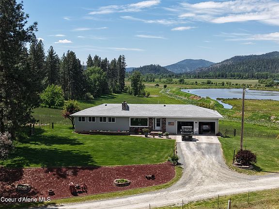 4th image of 26175 S Highway 3