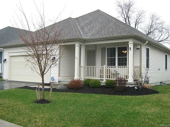 2nd image of 113 Blossom Wood Ln