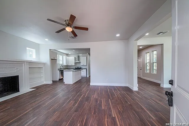 823 W French Pl — Photo 6