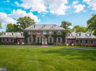 4 Woodland Rd, Newtown, PA 18940