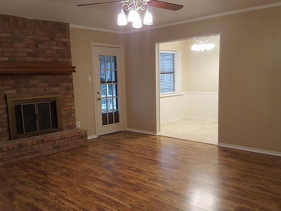 5th image of 5019 Brookhollow Dr