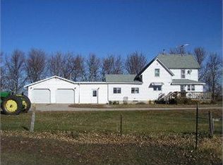 1051 Jackson Ave, Kanawha, IA 50447