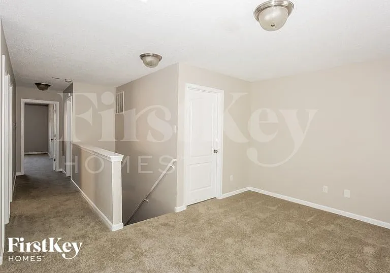 2025 Beckwith Ln — Photo 9