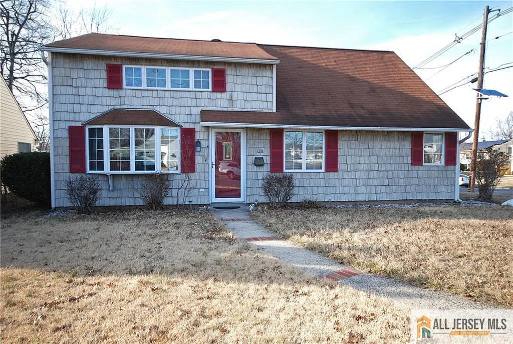 128 Homes Park Ave photo 1