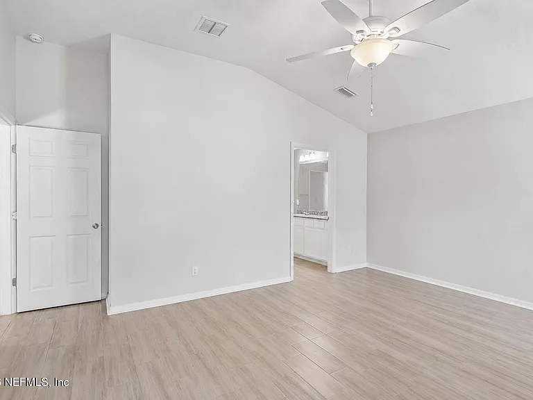6117 Patriots Landing Ln — Photo 16