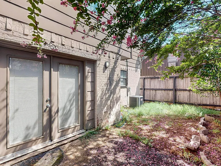 5322 Columbia Ave — Photo 34