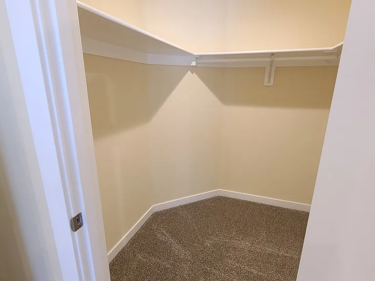 25221 Perkins Rd #1 — Photo 28