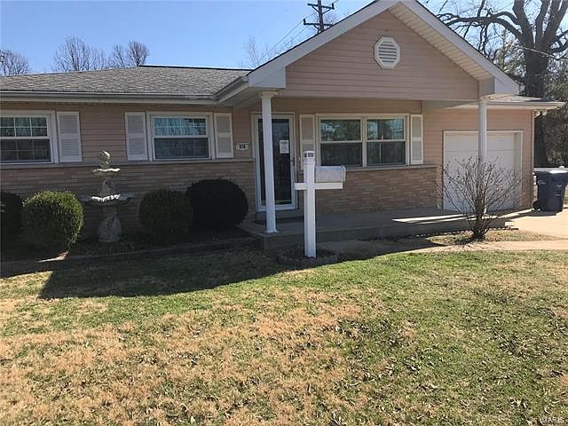 1st image of 938 Vegas Dr