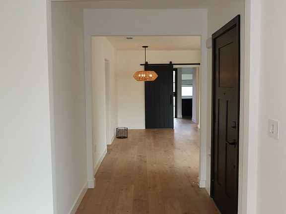 2nd image of 904 56th St