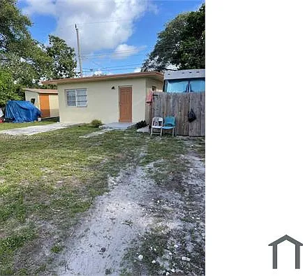 2801 Mayo St — Photo 9