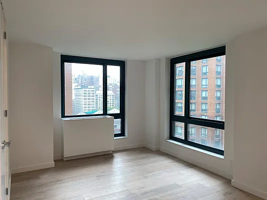 Rented by Realty Group International | media 2