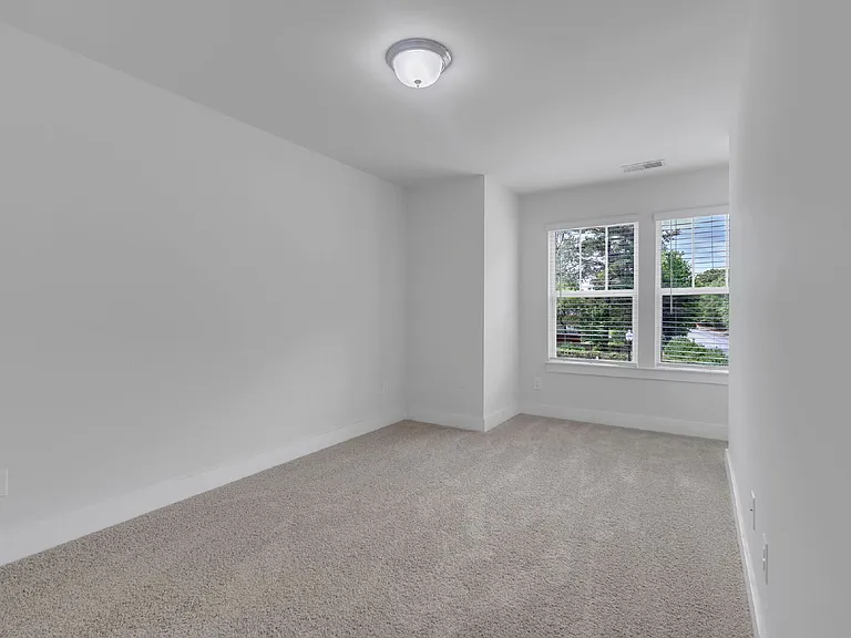 114 Lerner Ct — Photo 17