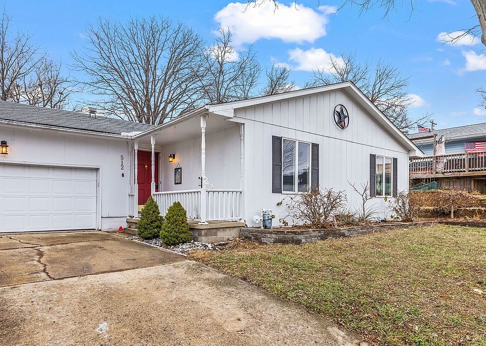 1st image of 512 Woodland Ct