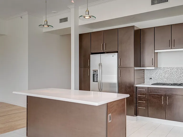 360 E Desert Inn Rd #402 — Photo 8