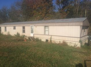 913 Pack Rd, White Bluff, TN 37187