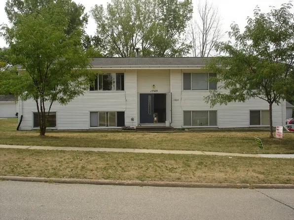 1385 Meadowview Dr - 6, 1385 Meadowview Dr APT 6, Marion, IA 52302