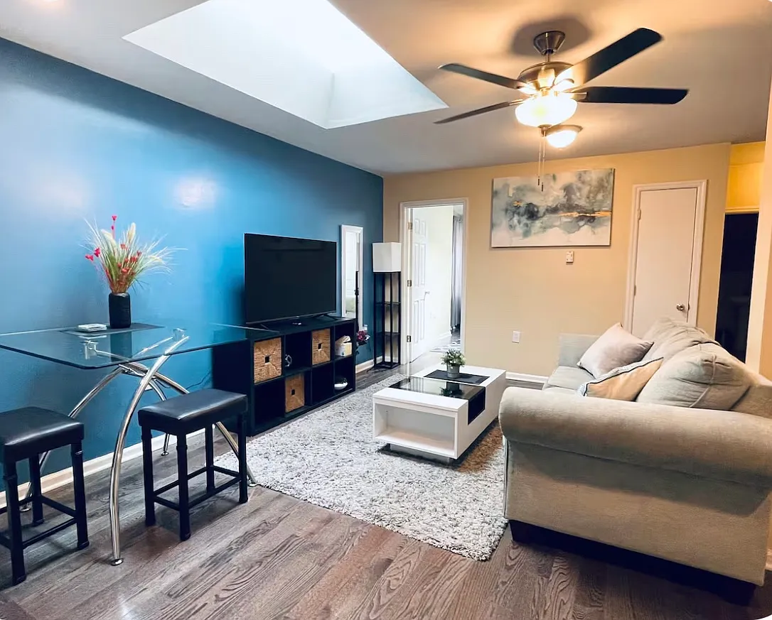 1 bed, 700 sqft, $1,675 — Photo 3