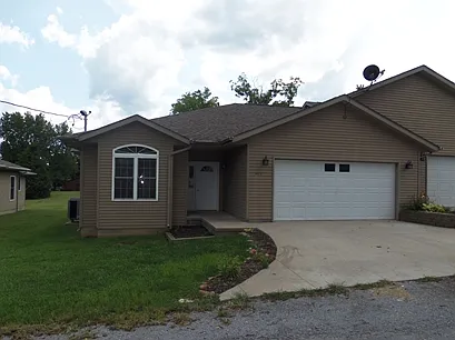 400 Ellene Dr — Photo 1
