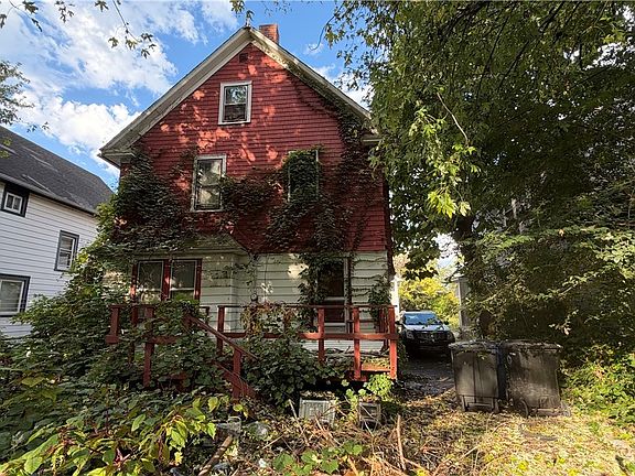 3rd image of 643 E 107th St