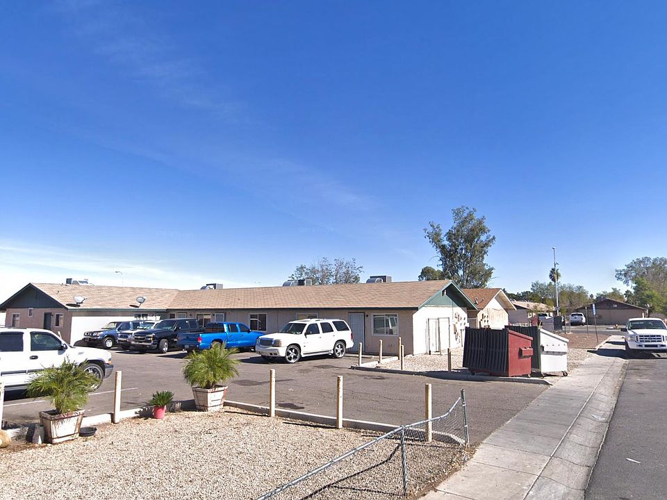 2nd image of 1006 E Commonwealth Pl