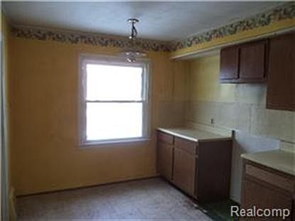 5th image of 1057 Detroit Ave