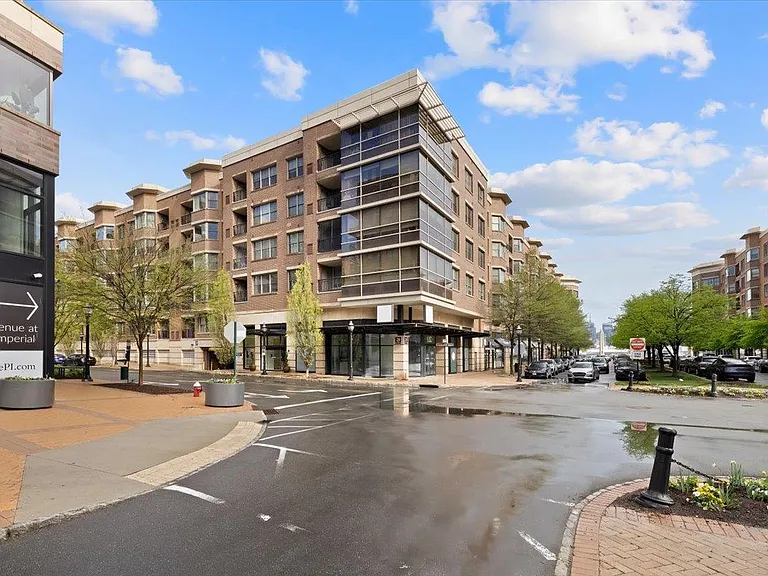 20 Avenue At Port Imperial #429 — Photo 1