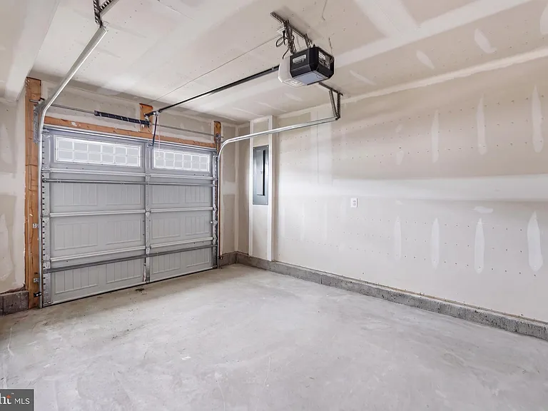 64 Dripping Spring Dr — Photo 17