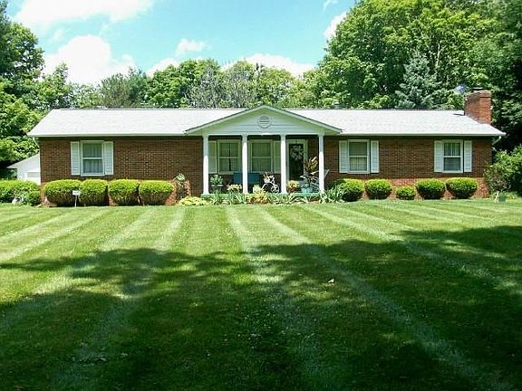 2nd image of 2182 Rainbow Dr NE