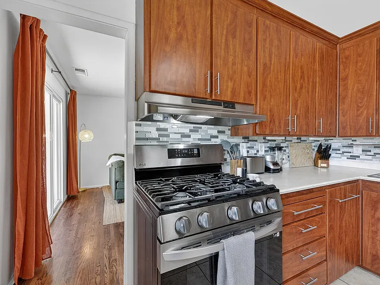 7107 Carriveau Ave NE — Photo 33