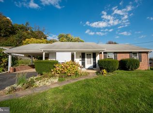 421 Kinderhook Rd, Columbia, PA 17512