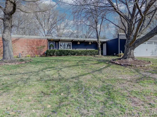 1005 W Frisco Ave, Saint Louis, MO 63122