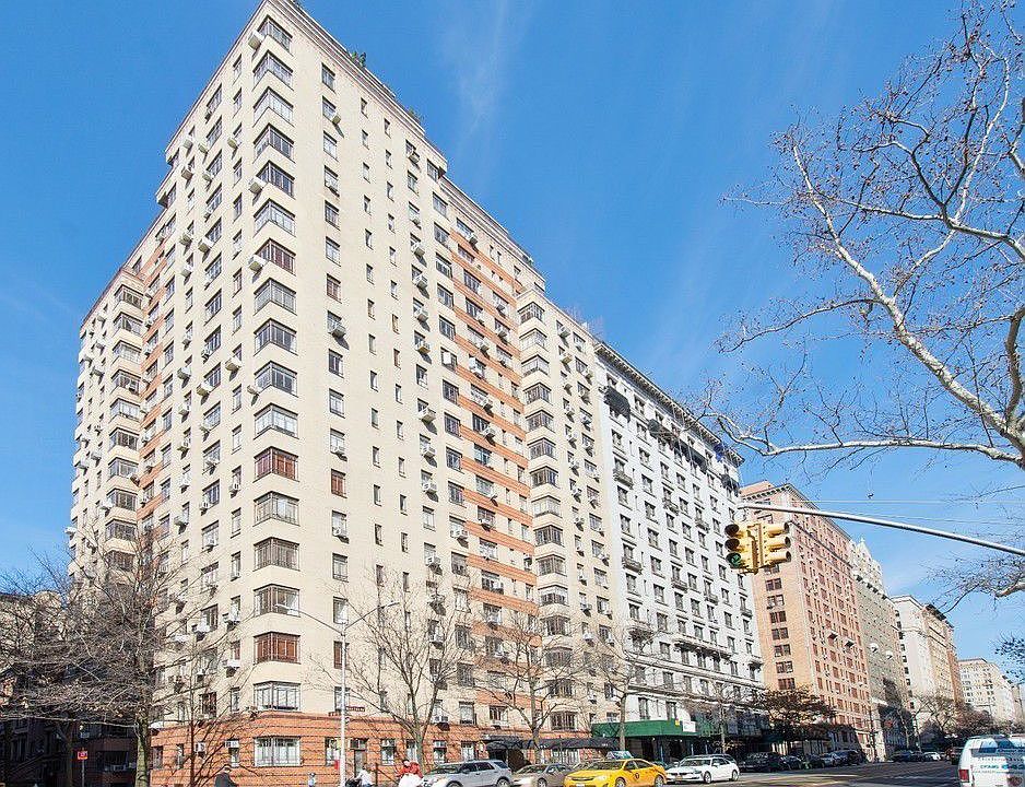 1st image of 565 W End Ave APT 3D