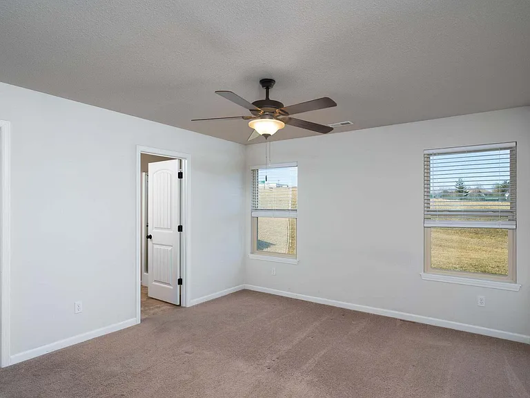 5803 Abercorn Dr — Photo 14