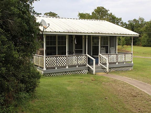 4th image of 3412 State Highway 75 N