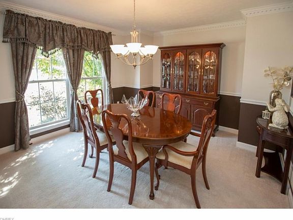 3rd image of 37008 Chaddwyck Ln