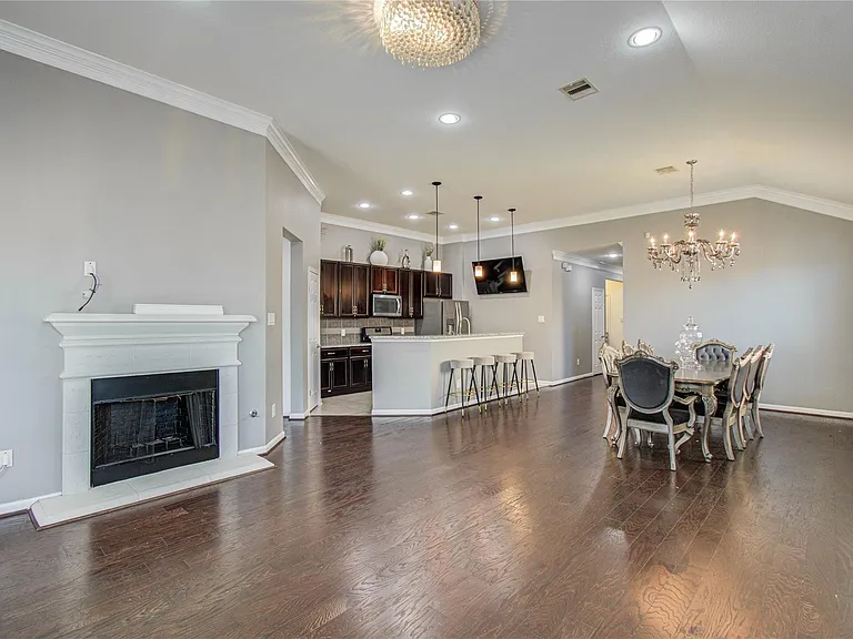 18707 Naples Ridge Ct — Photo 26