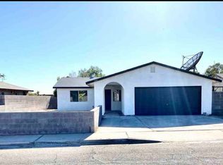 1206 S Arena Dr, Yuma, AZ 85364